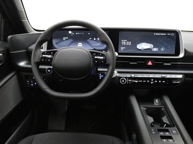 Hyundai IONIQ 6 77,4 kWh RWD / ACC LED Elekt. Heckklappe 2-Zonen Klimaaut. Alu 18" 