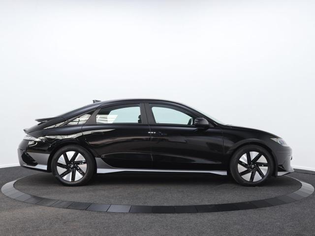 Hyundai IONIQ 6 77,4 kWh RWD / ACC LED Elekt. Heckklappe 2-Zonen Klimaaut. Alu 18" 