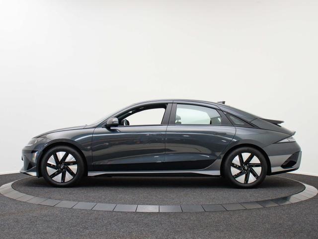 Hyundai IONIQ 6 77,4 kWh RWD / ACC LED Elekt. Heckklappe 2-Zonen Klimaaut. Alu 18" 
