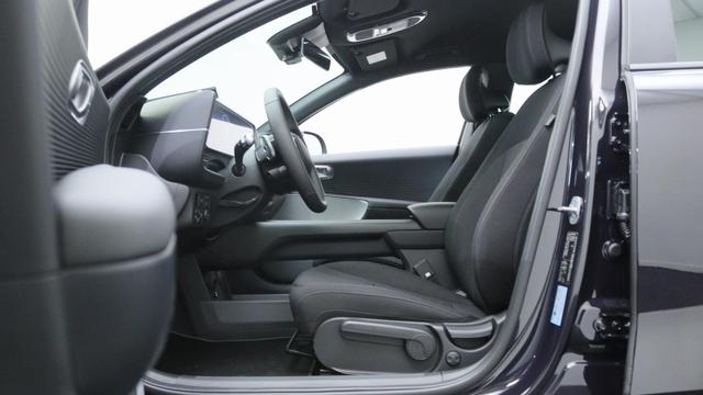 Hyundai IONIQ 6 77,4 kWh RWD / ACC LED Elekt. Heckklappe 2-Zonen Klimaaut. Alu 18" 