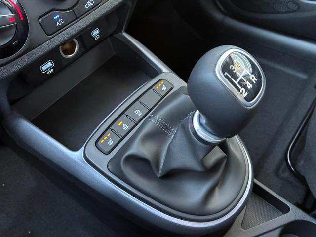 Hyundai i10 Advance 1.2 GDI / R&uuml;ckfahrkamera Sitz + Lenkradheizung Navi Alu 15" 