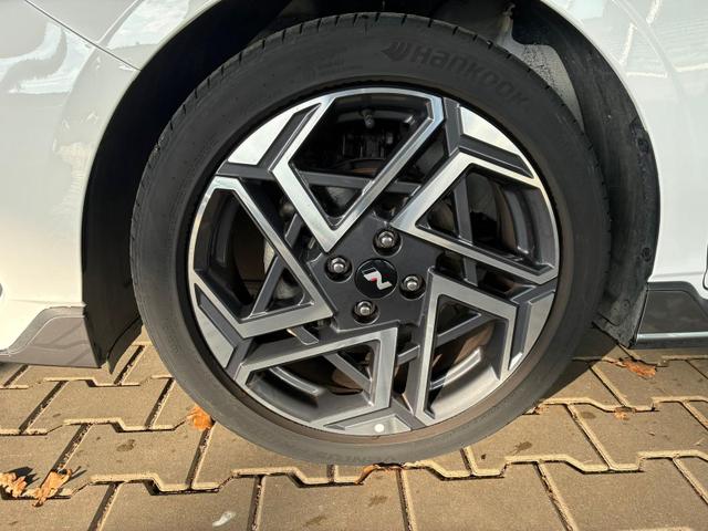 Hyundai i20 1.2 MPI N-Line / LED Tempomat Navi R&uuml;ckfahrkamera Alu 17" 