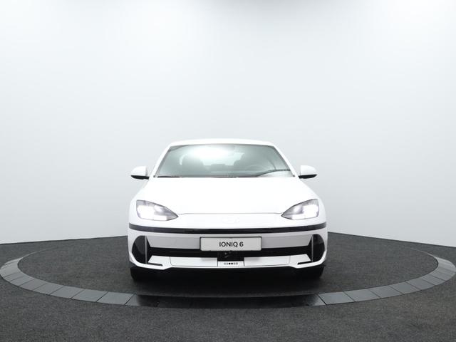 Hyundai IONIQ 6 77,4 kWh RWD / ACC LED Elekt. Heckklappe 2-Zonen Klimaaut. Alu 18" 