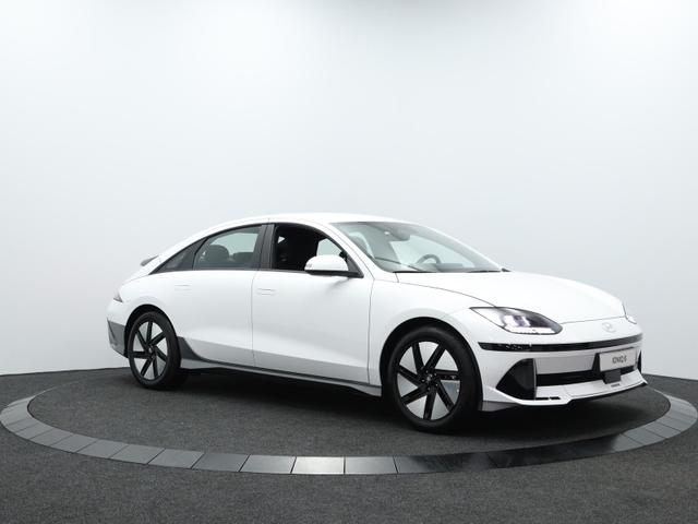 Hyundai IONIQ 6 77,4 kWh RWD / ACC LED Elekt. Heckklappe 2-Zonen Klimaaut. Alu 18" 