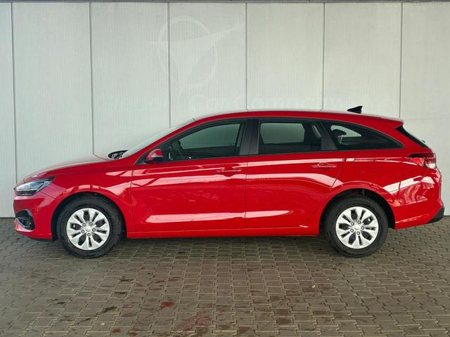 Hyundai i30 Kombi Comfort 1.5 GDI 95PS 6MT Navi / PDC V&H. m. Kamera LED Nebel 