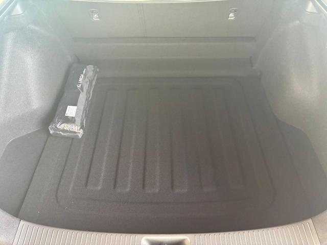 Hyundai i30 Kombi Comfort 1.5 GDI 95PS 6MT Navi / PDC V&H. m. Kamera LED Nebel 