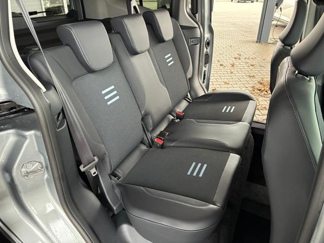 Ford Tourneo Courier 1.0 Ecoboost 125 PS MT Active / Navi PDC V.&H. m.Kamera Winterpaket Privacy Alu 17" 