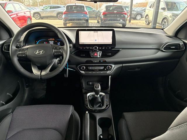 Hyundai i30 Kombi Comfort 1.0 GDI 100PS 6MT Navi / PDC V&H. m. Kamera LED Nebel 