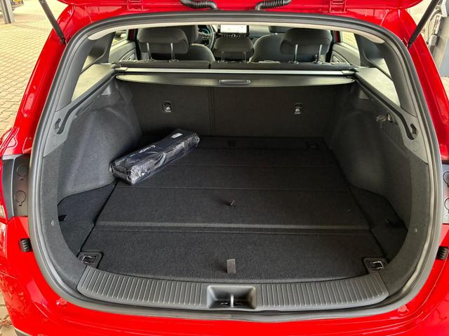 Hyundai i30 Kombi Style 1.5 T-GDI mHEV 140PS 6MT / PDC V. & H. m. Kamera LED Navi Alu 16 