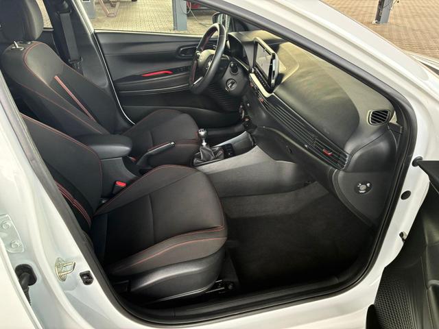 Hyundai i20 1.2 MPI N-Line / LED Tempomat Navi R&uuml;ckfahrkamera Alu 17" 