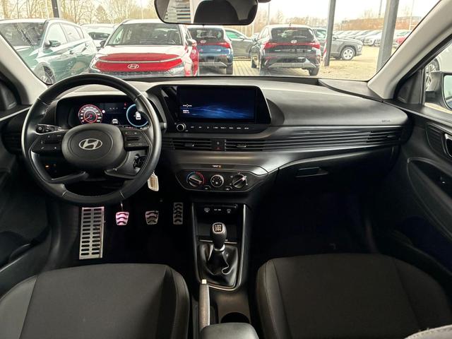Hyundai BAYON Comfort 1.2 GDI 79 PS 5MT / LED Tempomat Navi R&uuml;ckfahrkamera Alu 16" 