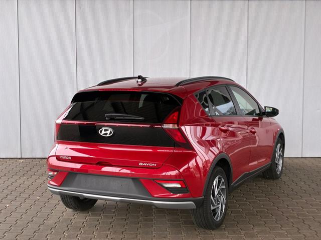 Hyundai BAYON Comfort 1.2 GDI 79 PS 5MT / LED Tempomat Navi R&uuml;ckfahrkamera Alu 16" 