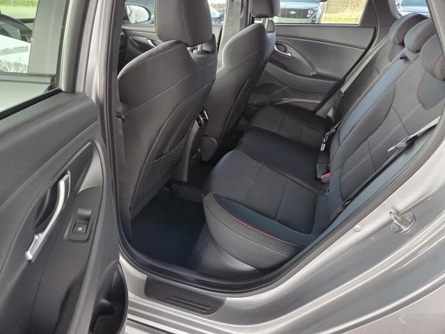 Hyundai i30 Kombi N-Line 1.5 T-GDI mHev DCT / Navi ACC Sitz & Lenkradheizung LED Alu 18" 