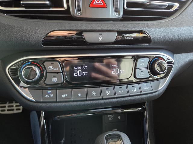 Hyundai i30 Kombi N-Line 1.5 T-GDI mHev DCT / Navi ACC Sitz & Lenkradheizung LED Alu 18" 