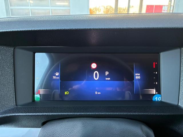 Opel Vivaro Kombi XL 2.0 Diesel Automatik 177 PS / 9-Sitzer AHK LED NAVI 