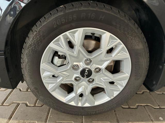 Ceed Sportswagon Comfort 1.5 DCT / Sitz + Lenkradheizung Tempomat Navi LED R&uuml;ckfahrkamera Alu 16" *Frei Haus geliefert, ab der 2. Bestellung* 