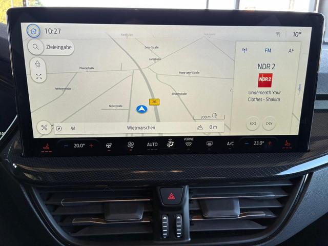 Ford Focus Turnier ST Line X 1.0 7AT / Winterpaket PDC V&H + Kamera LED Kurvenlicht Alu 17" *Frei Haus geliefert, ab der 2. Bestellung* 