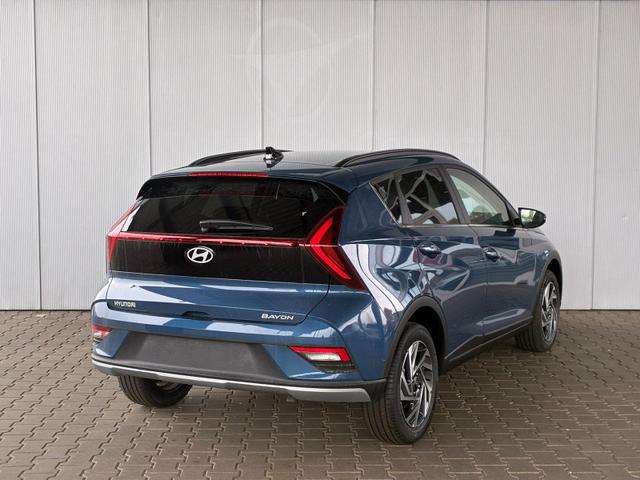 Hyundai BAYON Premium 1.0 T-GDI 100 PS 48V 7DCT / Keyless ACC Soundsystem BOSE Sitz + Lenkradheizung LED Navi PDC V&H Kamera Totwinkel Alu 16" 