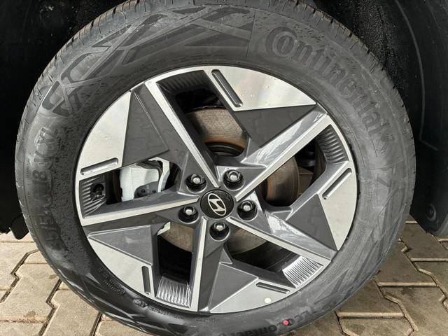 Hyundai TUCSON E-Motion 1.6 T-GDi 2WD HEV / Panoramadach ACC LED Sitz + Lenkradheizung Navi PDC V&H Kamera Alu 18" 