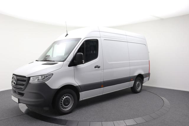 Mercedes-Benz - 317 CDI Sprinter Standard HA 9G-TRONIC PRO L2H2