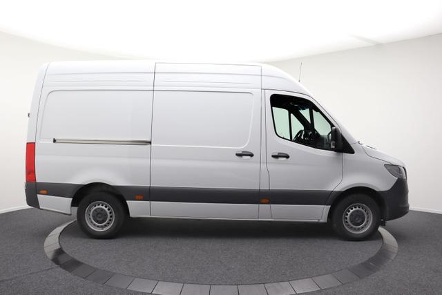 Mercedes-Benz 317 CDI Sprinter Standard HA 9G-TRONIC PRO L2H2 