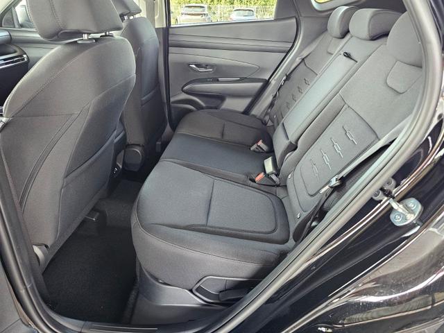 Hyundai TUCSON E-Motion 1.6 T-GDi HEV 2WD / LED ACC 2-Zonen Klimaaut. Shz Vorne + Lenkrad Alu 18" 