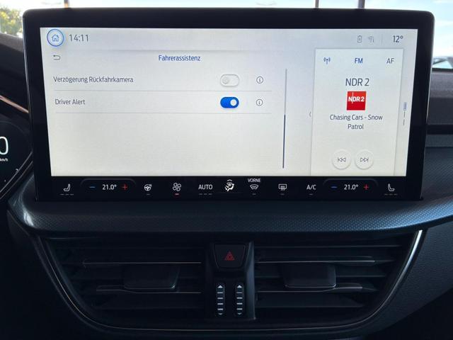 Ford Focus Turnier Active X 1.0 7AT / Winterpaket PDC V&H + Kamera LED Kurvenlicht Alu 17" 