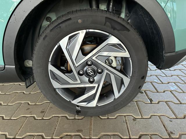 Hyundai BAYON Comfort 1.2 GDI 79 PS 5MT / LED Tempomat Navi R&uuml;ckfahrkamera Alu 16" 