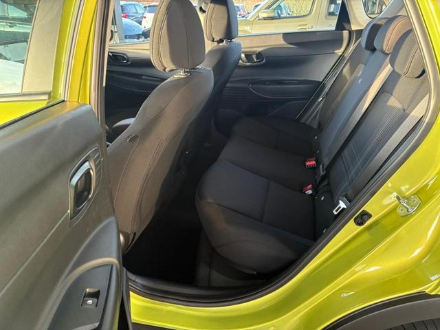 Hyundai BAYON Wave 1.0 T-GDI / Sitz & Lenkradheizung Navi R&uuml;ckfahrkamera Tempomat Alu 16" 