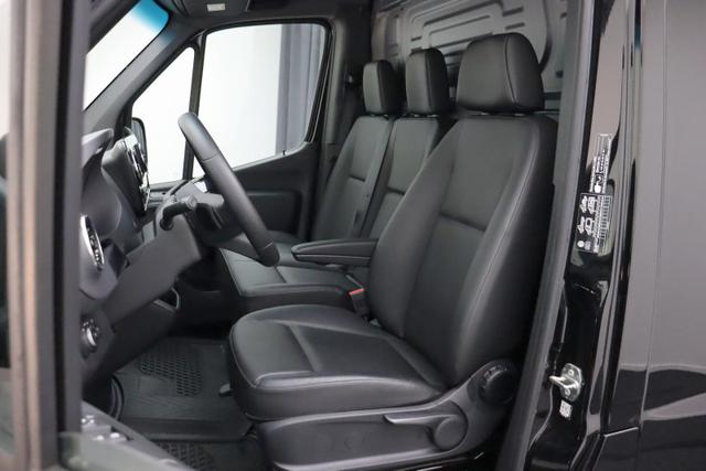 Mercedes-Benz 317 CDI Sprinter Standard HA 9G-TRONIC PRO L2H2 