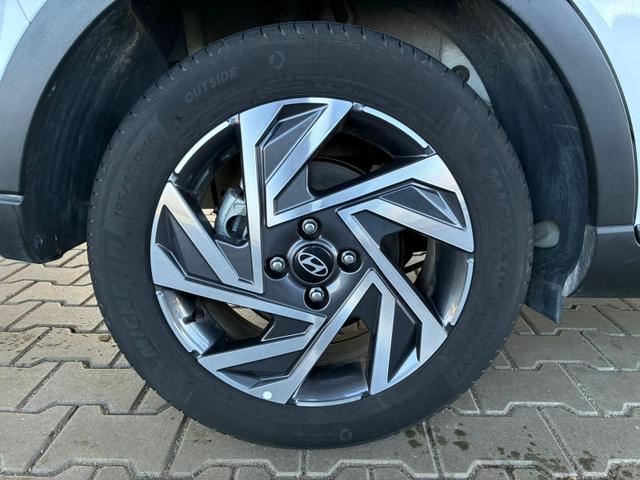 Hyundai BAYON Comfort 1.2 GDI 79 PS 5MT / LED Tempomat Navi R&uuml;ckfahrkamera Alu 16" 
