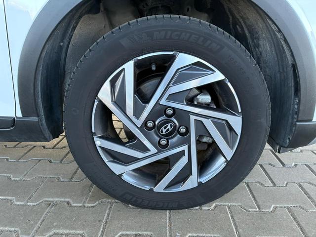 Hyundai BAYON Comfort 1.2 GDI 79 PS 5MT / LED Tempomat Navi R&uuml;ckfahrkamera Alu 16" 