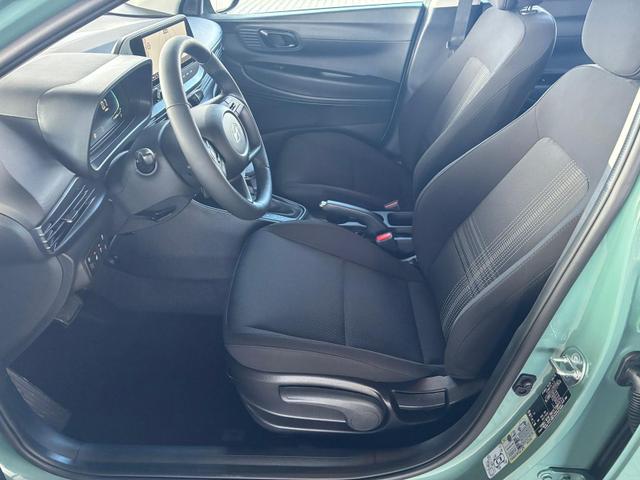 Hyundai i20 Comfort 1.0 T-GDi 7DCT / Navi Tempomat Sitz + Lenkradheizung PDC Hinten mit Kamera 
