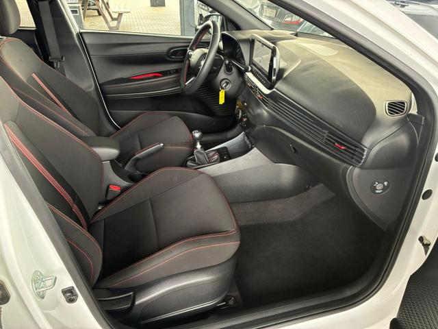 Hyundai i20 1.2 MPI N-Line / LED Tempomat Navi R&uuml;ckfahrkamera Alu 17" 