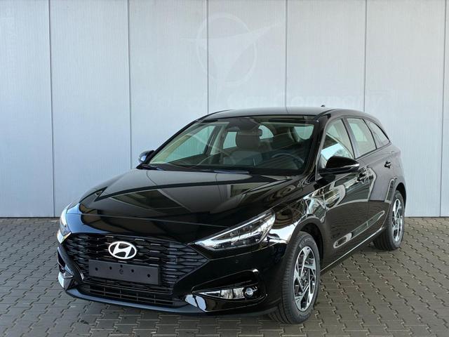 Hyundai i30 Kombi Comfort 1.5 GDI 95PS 6MT Navi / PDC V&H. m. Kamera LED Nebel 15'' LM 