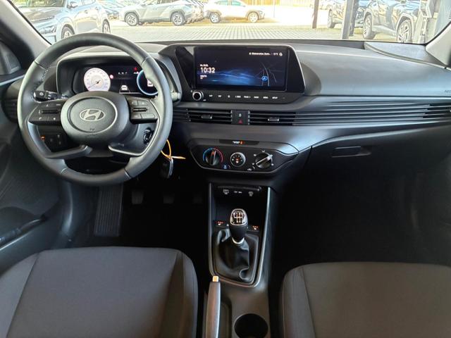 Hyundai i20 1.0 T-GDi 6 MT Go Plus Blackline / LED Sitz & Lenkr.Heiz./ PDC m.Kamera Navi Alu16 