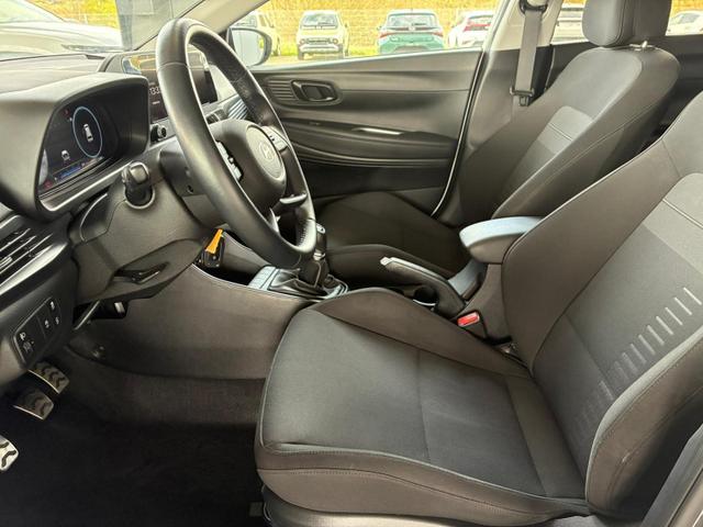 Hyundai BAYON Comfort 1.2 GDI 79 PS 5MT / LED Tempomat Navi R&uuml;ckfahrkamera Alu 16" 