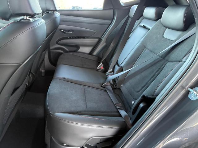 Hyundai TUCSON HEV 2WD N-Line X Sky/ MY26 / Panoramadach Head-Up 360&deg; Kam. ACC Sitz + Lenkradheiz. Sitzbel&uuml;ftung Alu 19" 