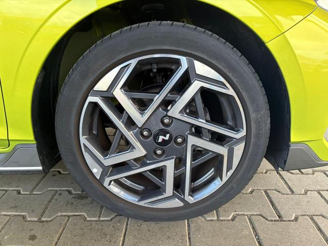 Hyundai i20 1.2 MPI N-Line / LED Tempomat Navi R&uuml;ckfahrkamera Alu 17" 