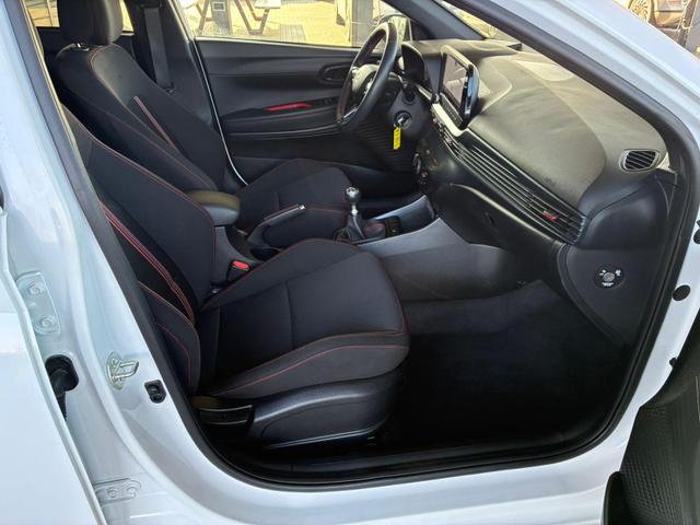 Hyundai i20 1.2 MPI N-Line / LED Tempomat Navi R&uuml;ckfahrkamera Alu 17" 