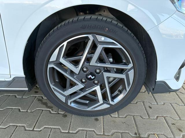 Hyundai i20 1.2 MPI N-Line / LED Tempomat Navi R&uuml;ckfahrkamera Alu 17" 