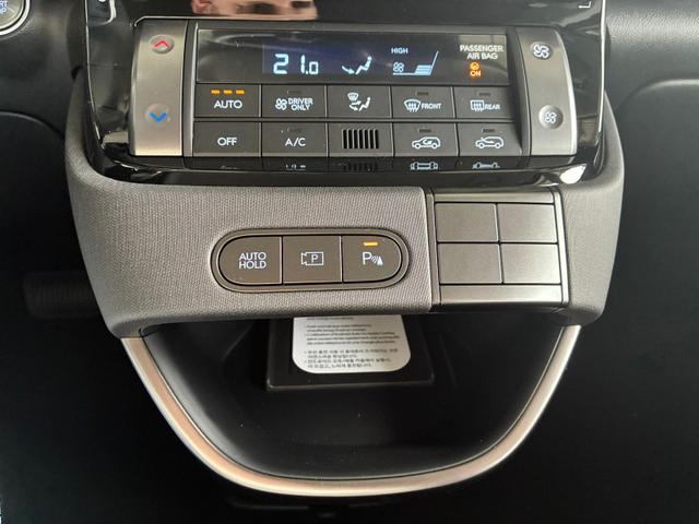 Hyundai Inster Pulse 49kWh / ACC R&uuml;ckfahrkamera Navi Klimaautomatik Alu 15" 