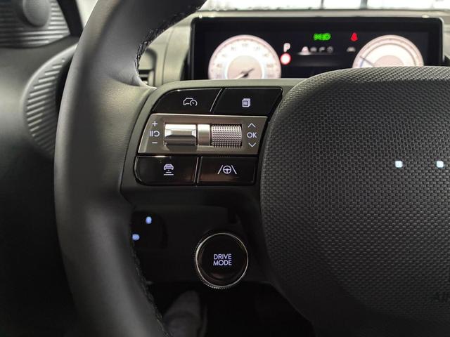 Hyundai Inster De Luxe 49kWh / Schiebedach PDC V&H + Kamera Keyless Entry LED ACC Alu 17" 