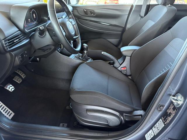 Hyundai BAYON Comfort 1.2 GDI 79 PS 5MT / LED Tempomat Navi R&uuml;ckfahrkamera Alu 16" 