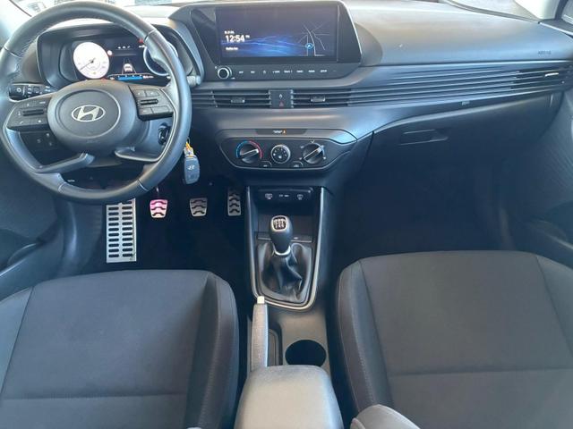 Hyundai BAYON Comfort 1.2 GDI 79 PS 5MT / LED Tempomat Navi R&uuml;ckfahrkamera Alu 16" 