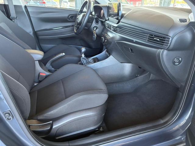 Hyundai BAYON Comfort 1.2 GDI 79 PS 5MT / LED Tempomat Navi R&uuml;ckfahrkamera Alu 16" 