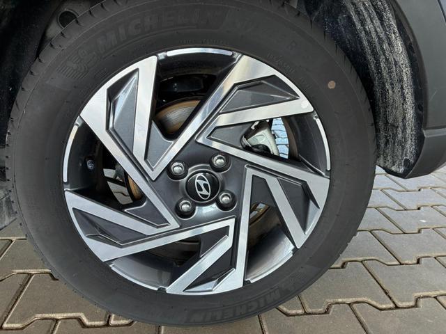 Hyundai BAYON Comfort 1.2 GDI 79 PS 5MT / LED Tempomat Navi R&uuml;ckfahrkamera Alu 16" 