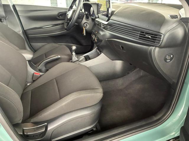 Hyundai BAYON Comfort 1.2 GDI 79 PS 5MT / LED Tempomat Navi R&uuml;ckfahrkamera Alu 16" 