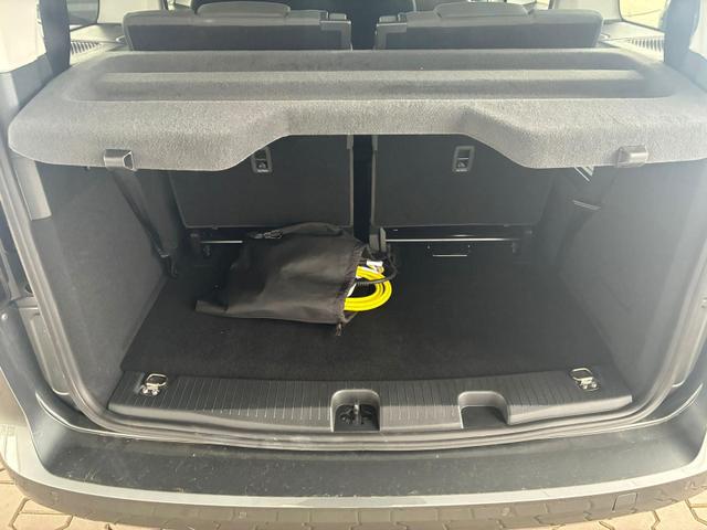 Volkswagen Caddy Maxi eHybrid 150 PS Plug-in-Hybrid Life 1.5 PHEV 7 Sitze DSG 