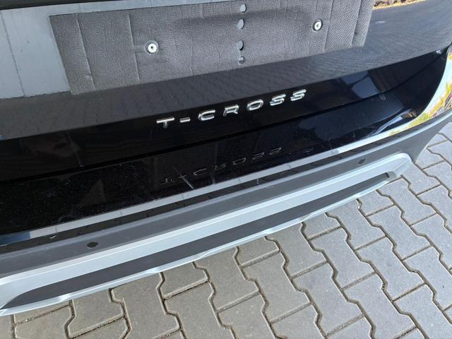 Volkswagen T-Cross Life 1.0 TSI DSG / Matrix-LED ACC Kamera Shz vorne Apple Carplay Alu 17'' Winterreifen 